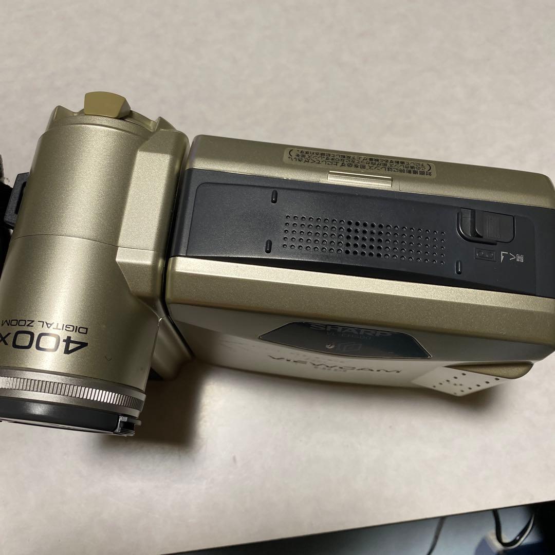 SHARP VideoHi8 ビデオカメラ　VL-EH500 ①