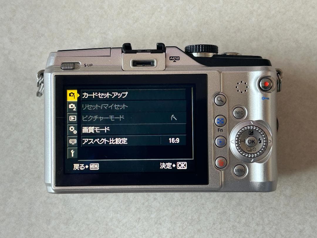 OLYMPUS PEN Lite E‑PL2 動作品（手ぶれ補正不良）