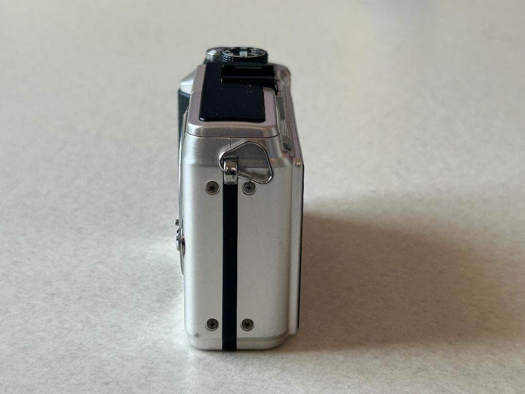 OLYMPUS PEN Lite E‑PL2 動作品（手ぶれ補正不良）