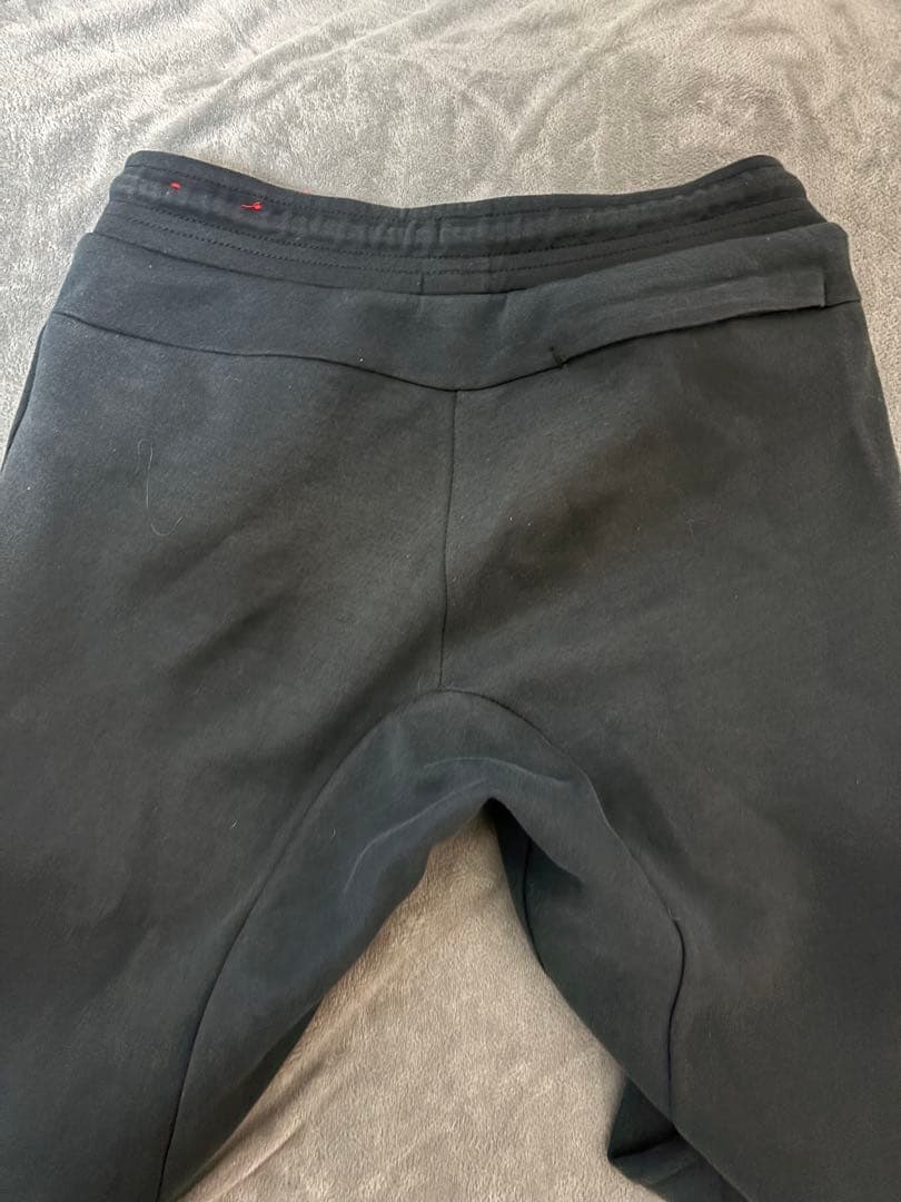 Nike テックセットアップ早い者勝ち