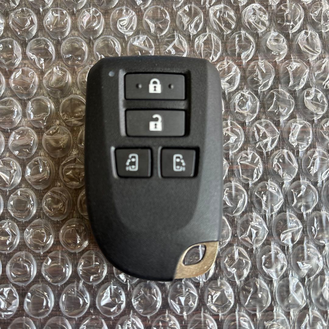 美品　トヨタ　ハイエース純正スマートキー両側パワスラ付き007-AF0105