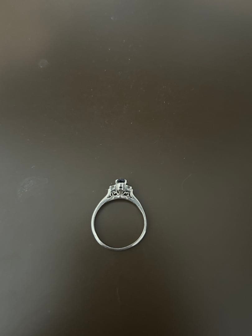 pt900サファイア0.18ctリング