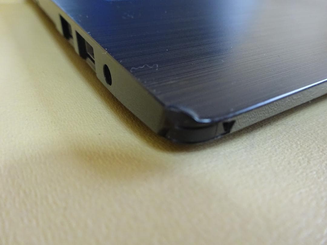 東芝 B65/M COREi5 8250U　SSD256G/8G/【難あり】