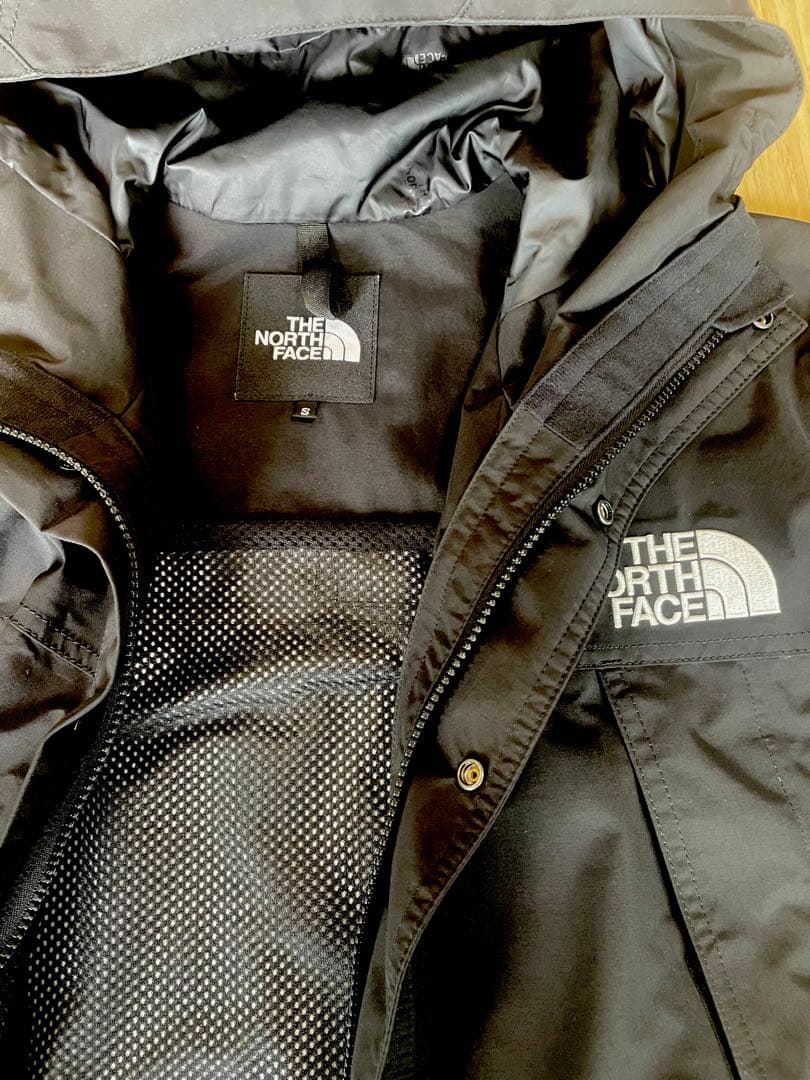 マウンテンパーカー　キャンプアウトドアーに最適‼️ 最終価格に値下げ致します！