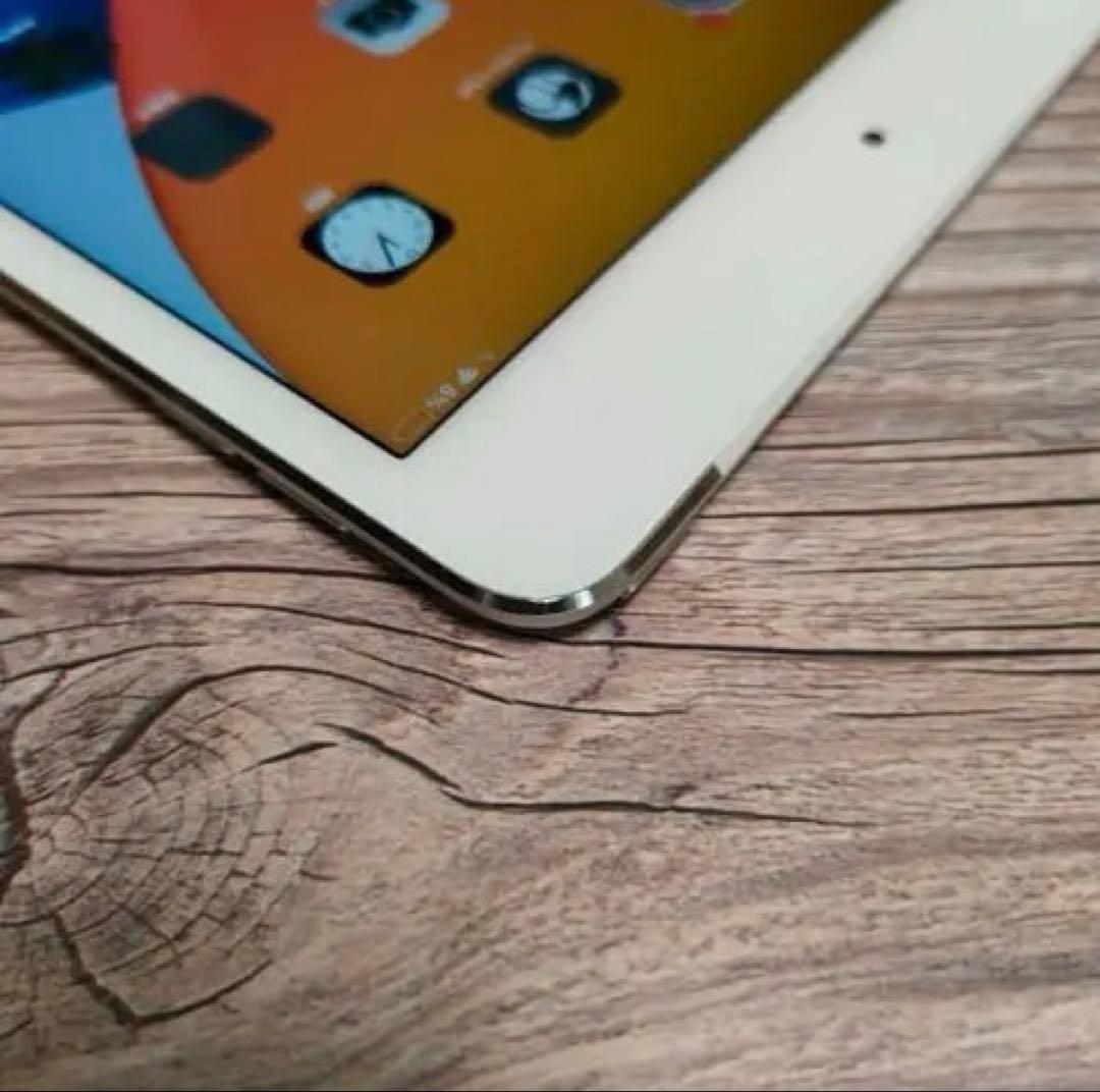 iPad mini4 第4世代 シルバー 128GB SIMフリー 美品