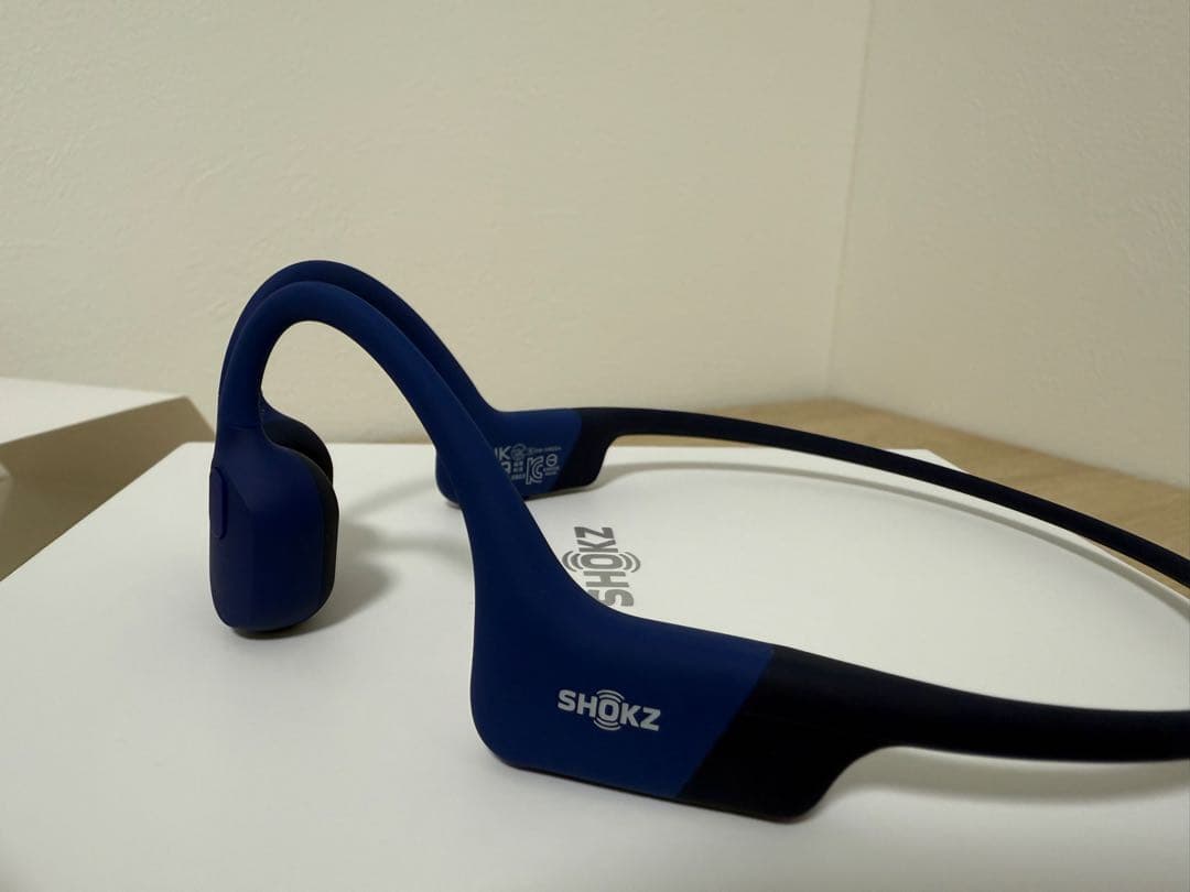SHOKZ OPENRUN 骨伝導イヤホン ブルー