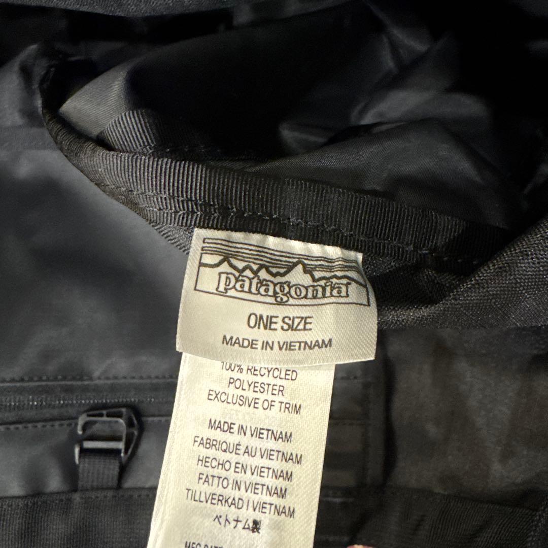 新品　パタゴニア　ブラックホール トート 49032