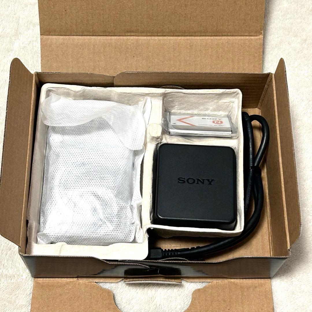 【極美品 動作確認済】SONY サイバーショット DSC-WX200 シルバー