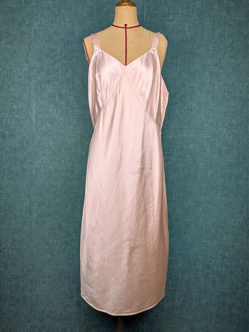 1940s Pink satin slip フランスヴィンテージ