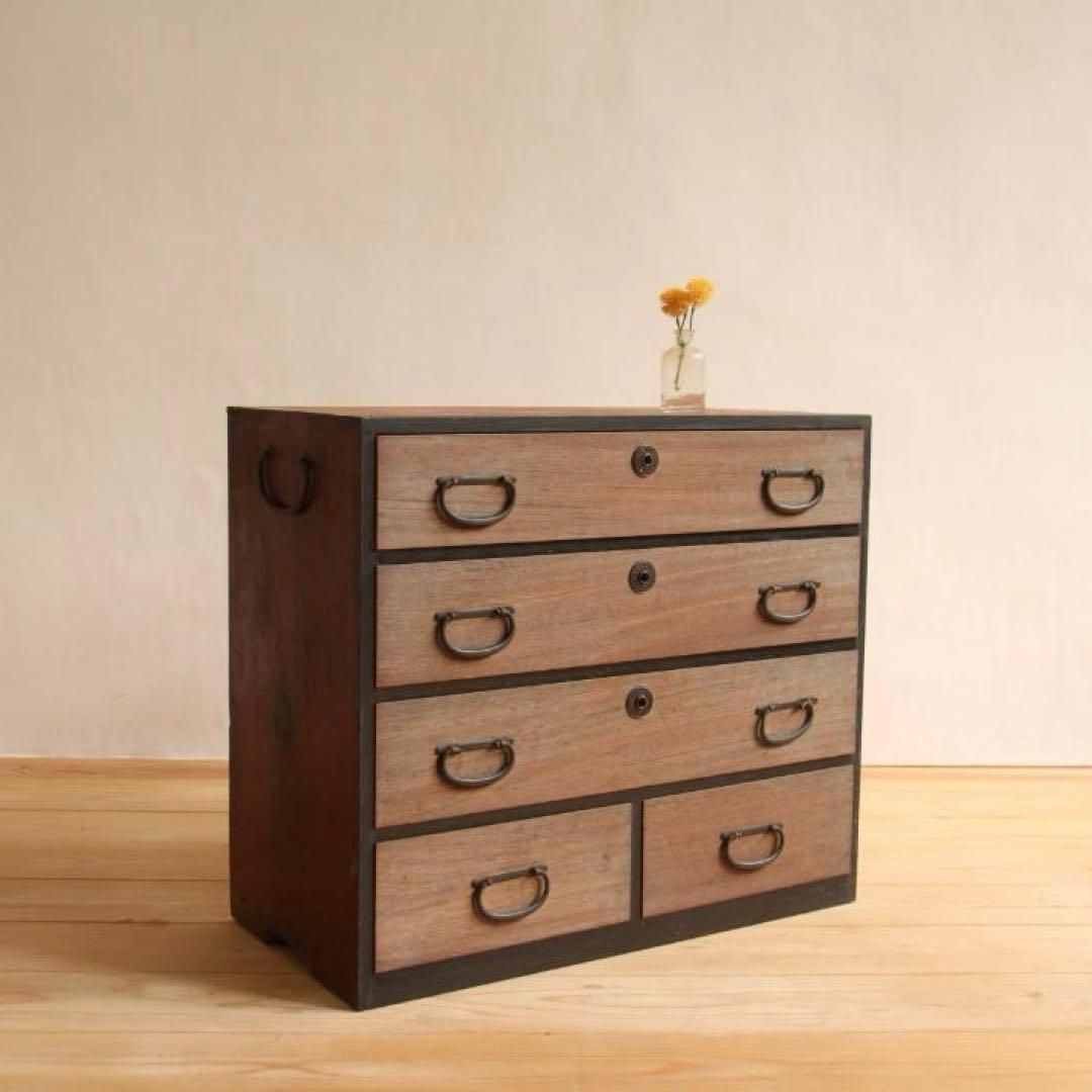 収納棚　タンス　和箪笥