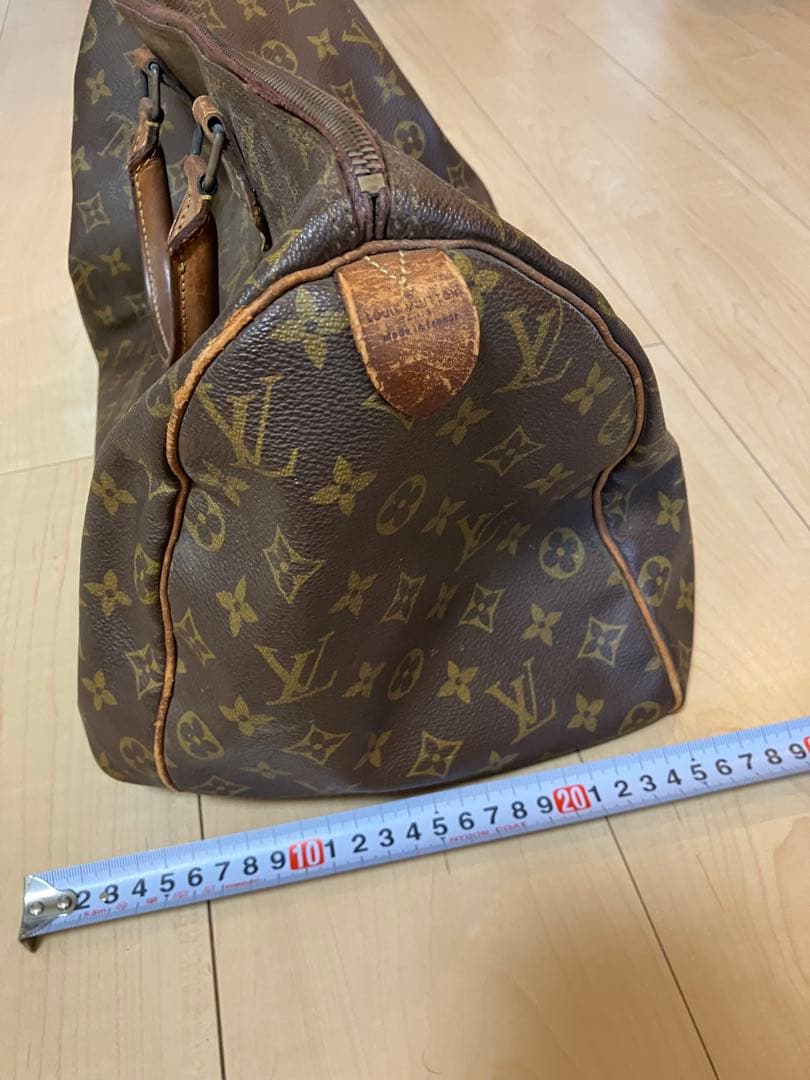 LOUIS VUITTON ルイヴィトン　スピーディー