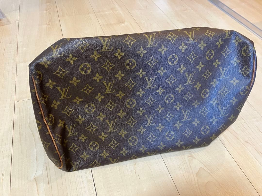 LOUIS VUITTON ルイヴィトン　スピーディー