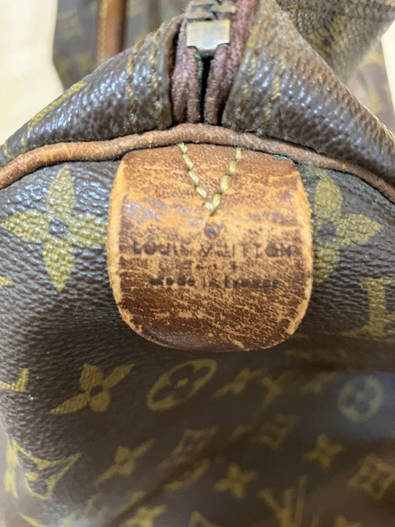 LOUIS VUITTON ルイヴィトン　スピーディー