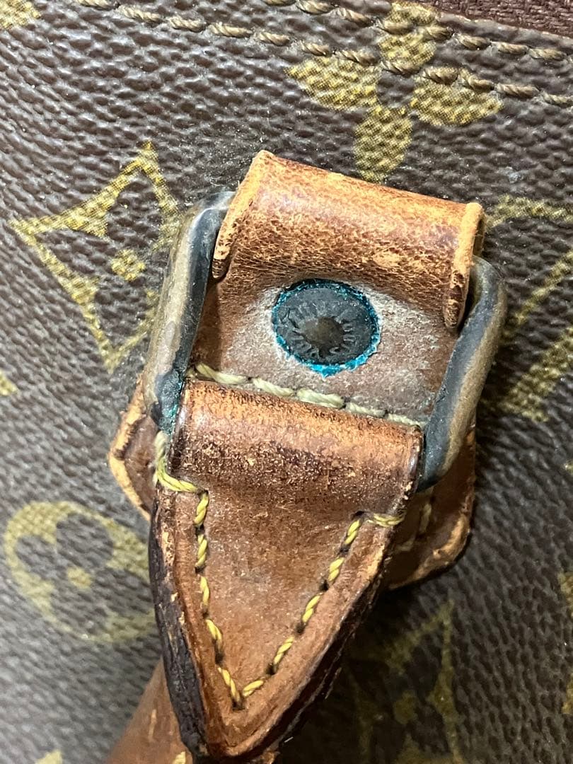 LOUIS VUITTON ルイヴィトン　スピーディー