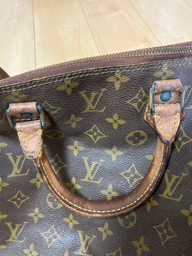 LOUIS VUITTON ルイヴィトン　スピーディー