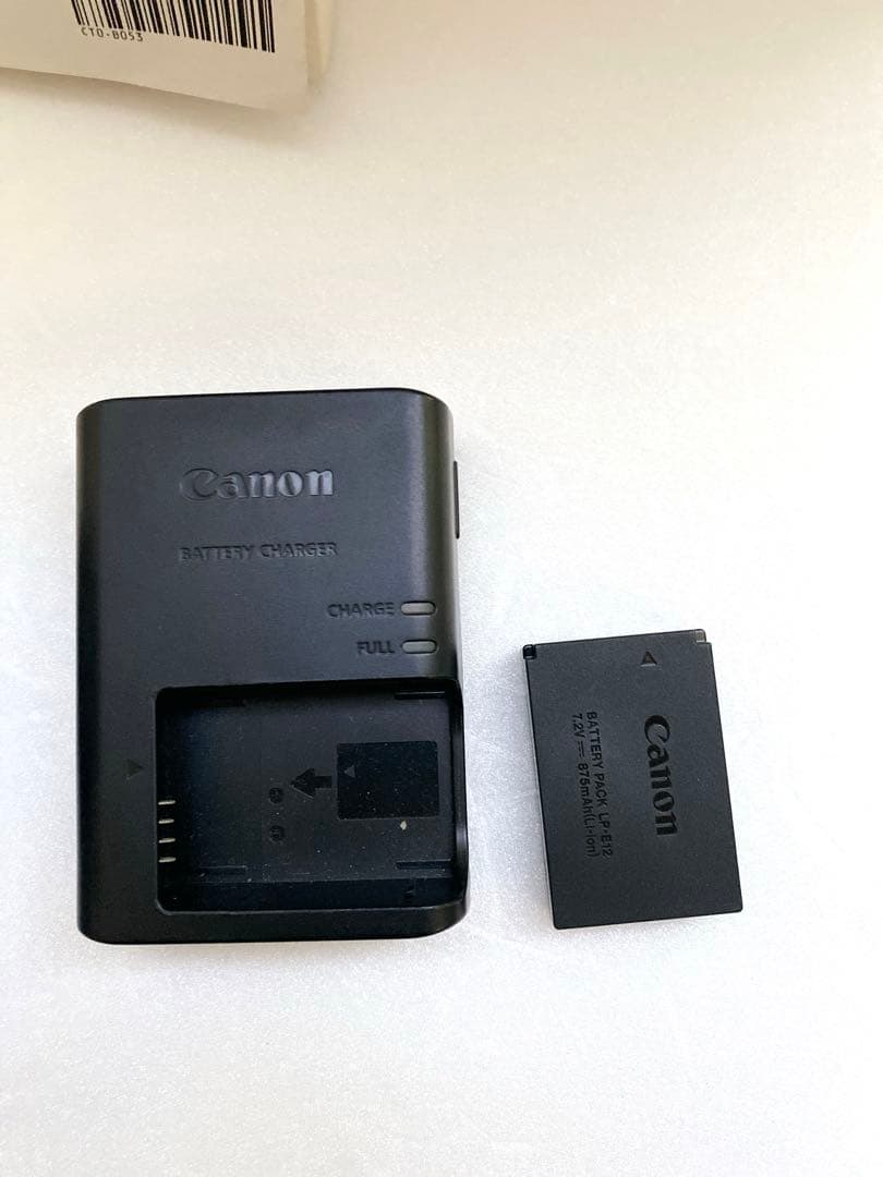 極美品♪Canon eos M10ミラーレス一眼カメラダブルレンズ付き