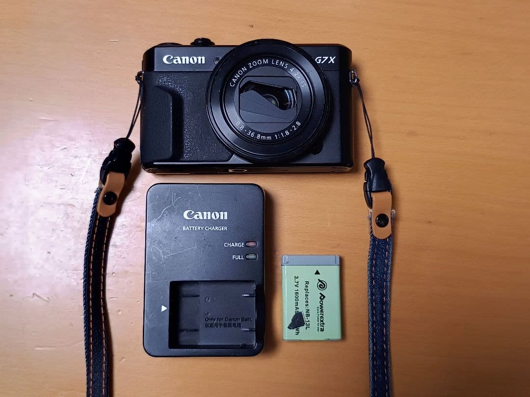 Canon PowerShot G7X Markⅱ本体と充電器付き