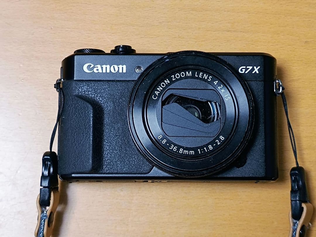 Canon PowerShot G7X Markⅱ本体と充電器付き
