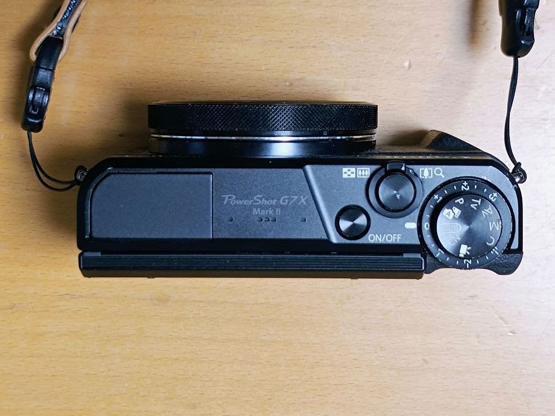 Canon PowerShot G7X Markⅱ本体と充電器付き