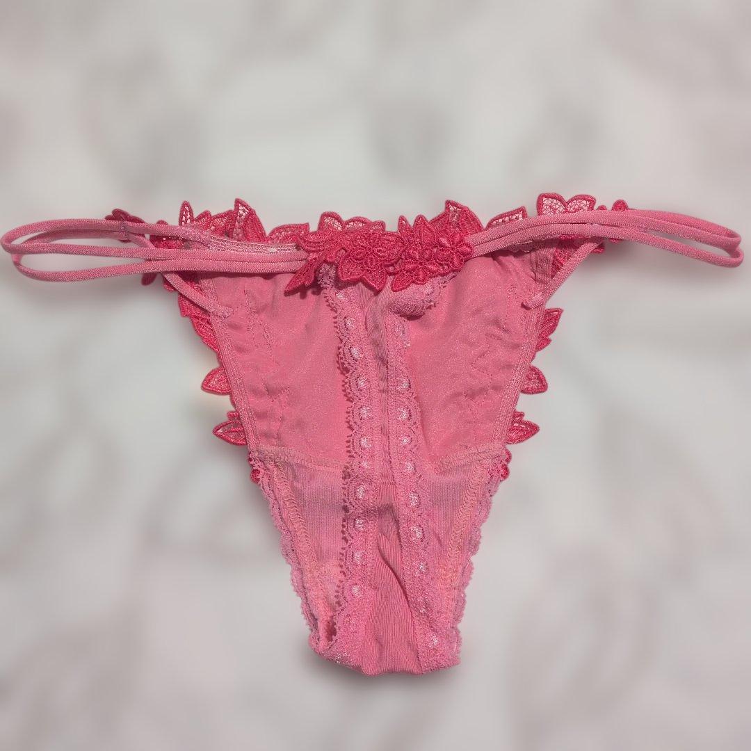 スタディオファイブ　ピンク花柄刺繍ブラ・Tバック・ガーターベルト3セット　C75