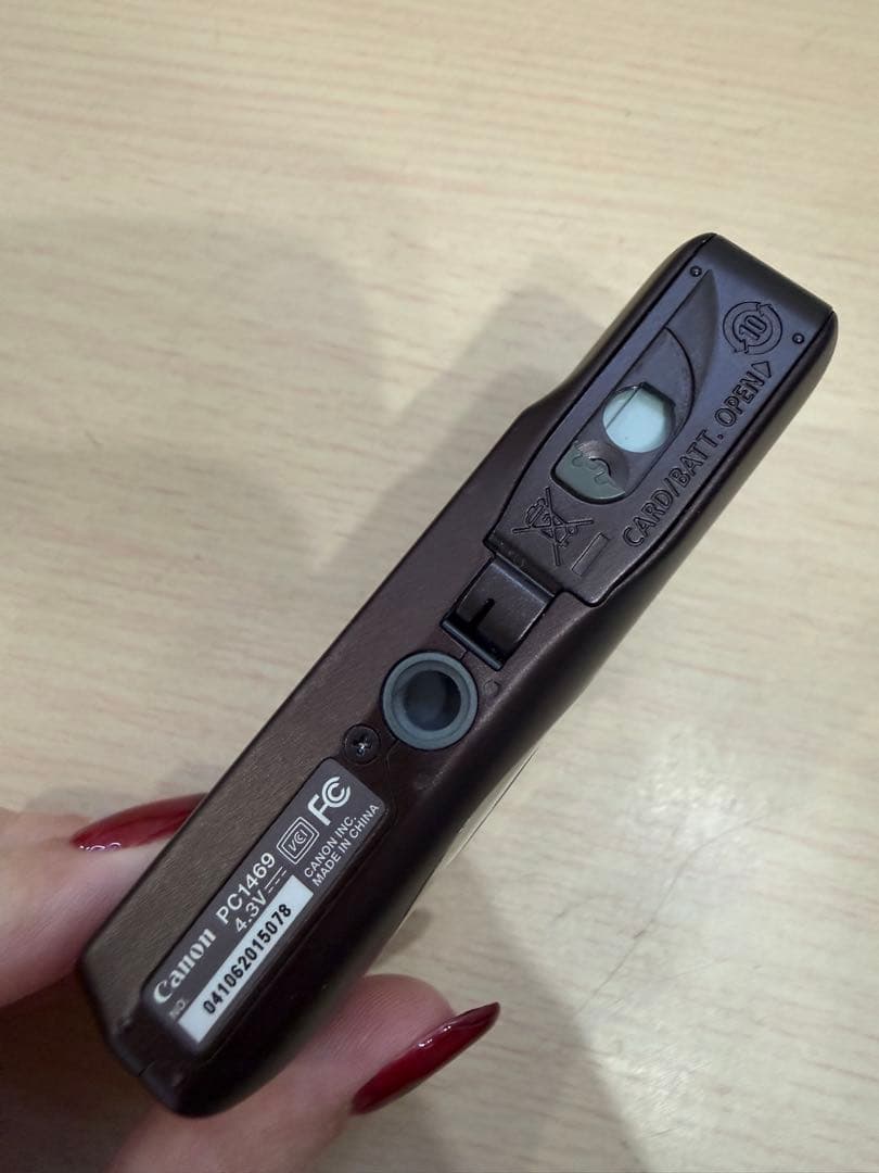 Canon IXY 12.1メガピクセル コンパクトデジタルカメラ