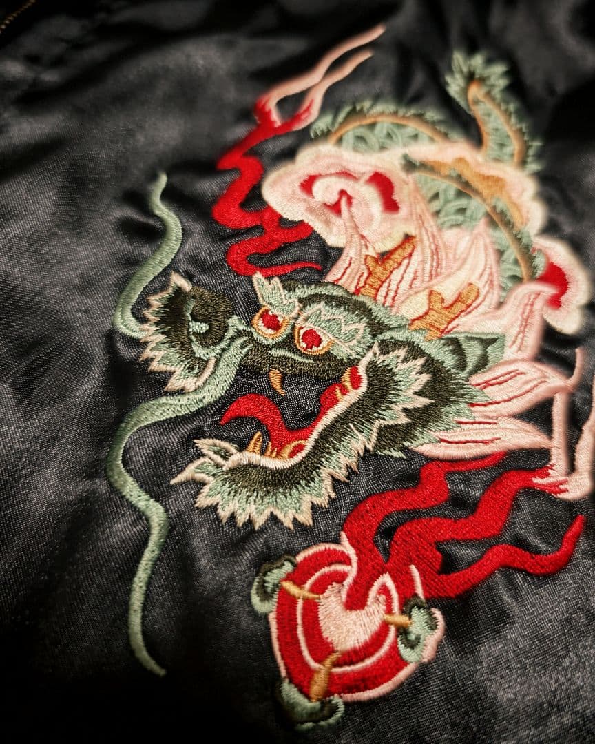 Vintage Japan 虎龍２面用 日本限定 サテン unisex