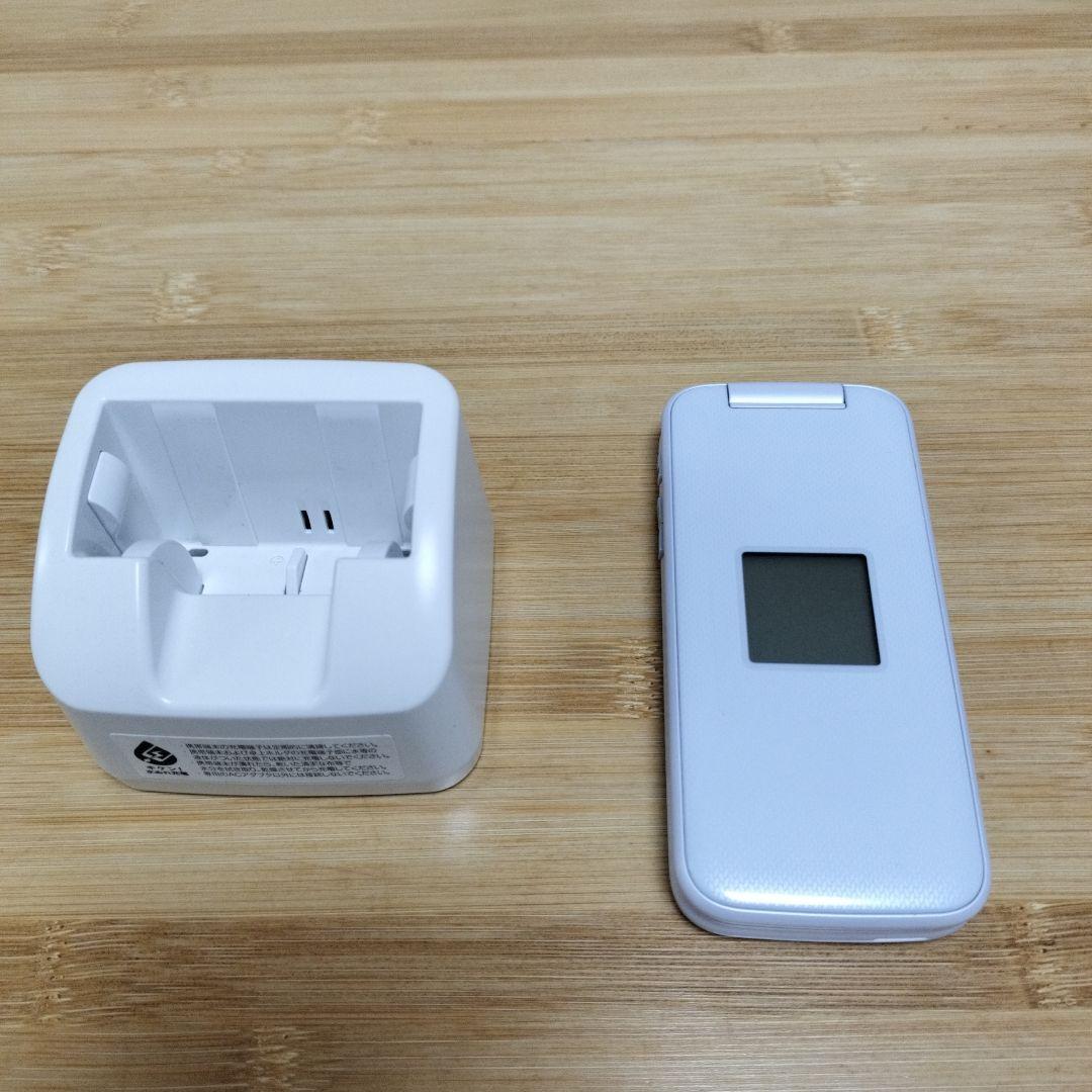 F-01M　らくらくホン　白