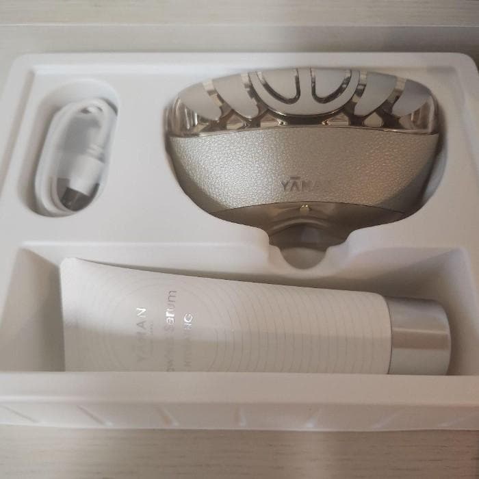 美容ジェル付：ヤーマン 美顔器 リフトロジー YJFD1N