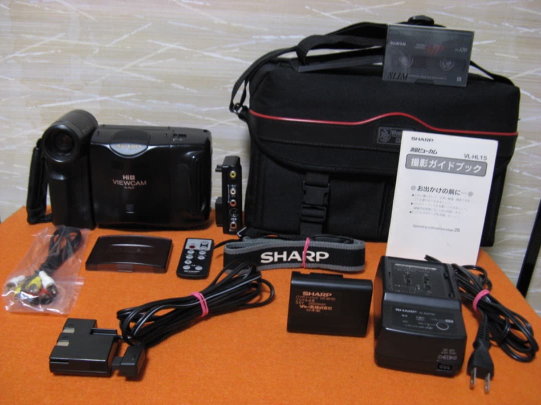 動作OK❗️☆シャープの液晶Hi8/8ミリビデオカメラ・VL-HL15