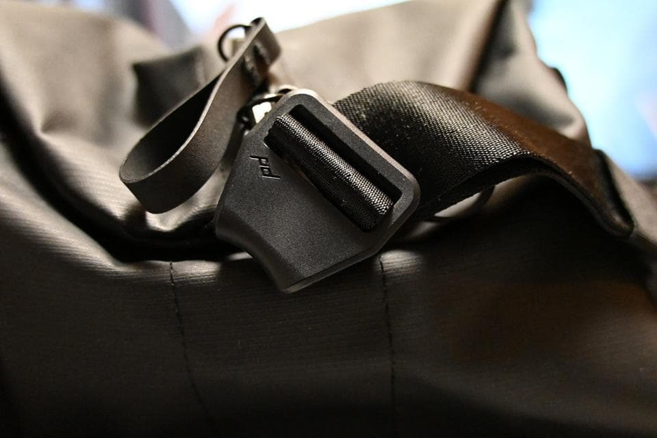 【美品】Peak Designトラベル ダッフル 35L ブラック