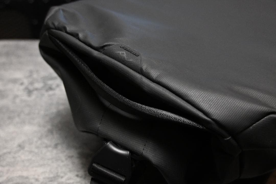 【美品】Peak Designトラベル ダッフル 35L ブラック