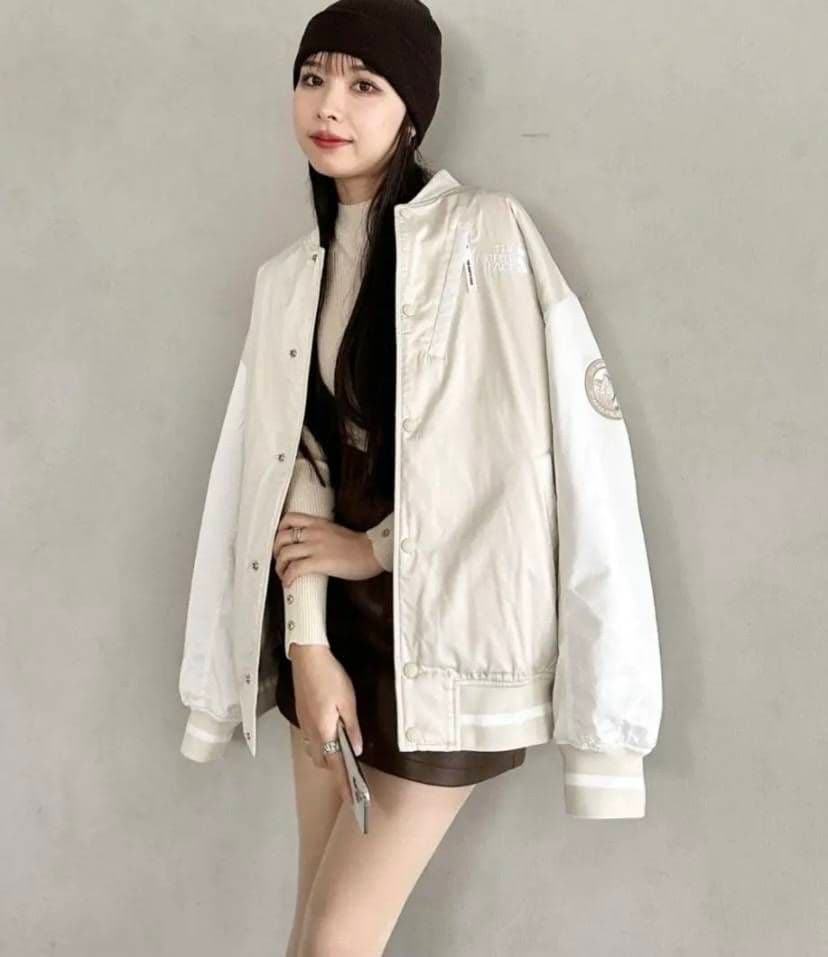 ☆ラスト1点☆ノースフェイス ホワイトレーベル　ブラック 　Mサイズ スタジャン