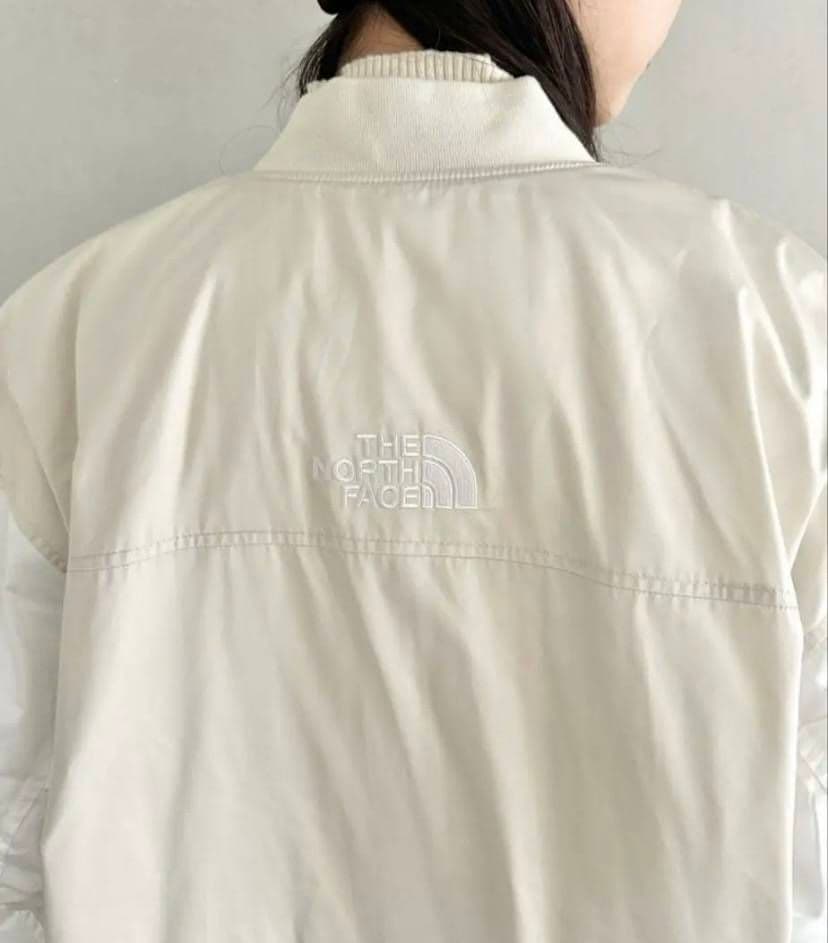 ☆ラスト1点☆ノースフェイス ホワイトレーベル　ブラック 　Mサイズ スタジャン