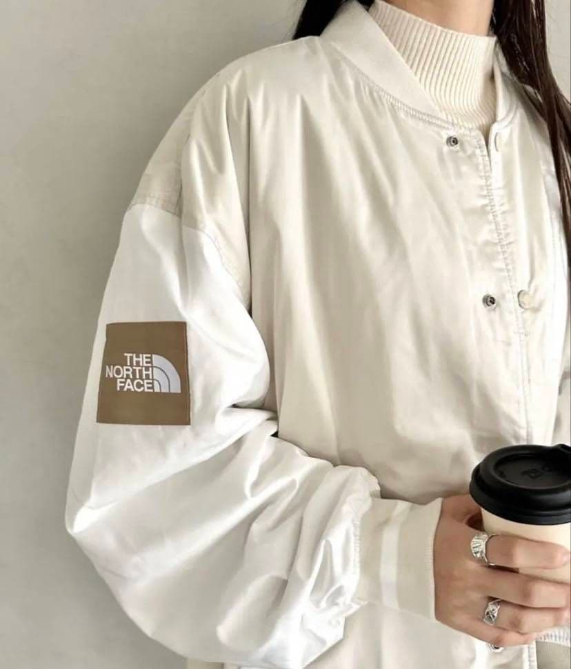 ☆ラスト1点☆ノースフェイス ホワイトレーベル　ブラック 　Mサイズ スタジャン