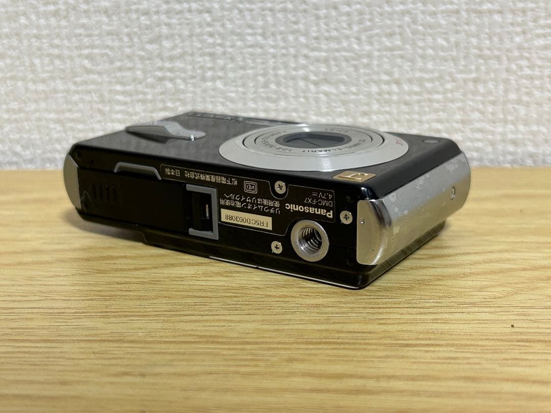 デジタルカメラ Panasonic LUMIX DMC-FX7 082