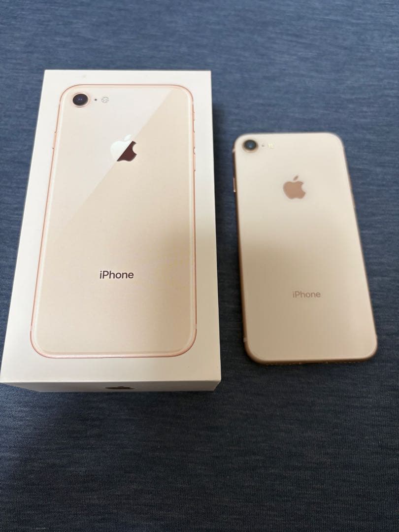 iPhone8 ゴールド SIMフリー バッテリー75%