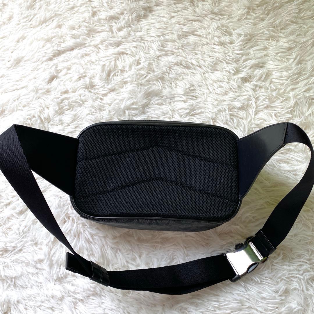 COACH コーチ メンズ ボディーバッグ シグネチャー ブラック F38749