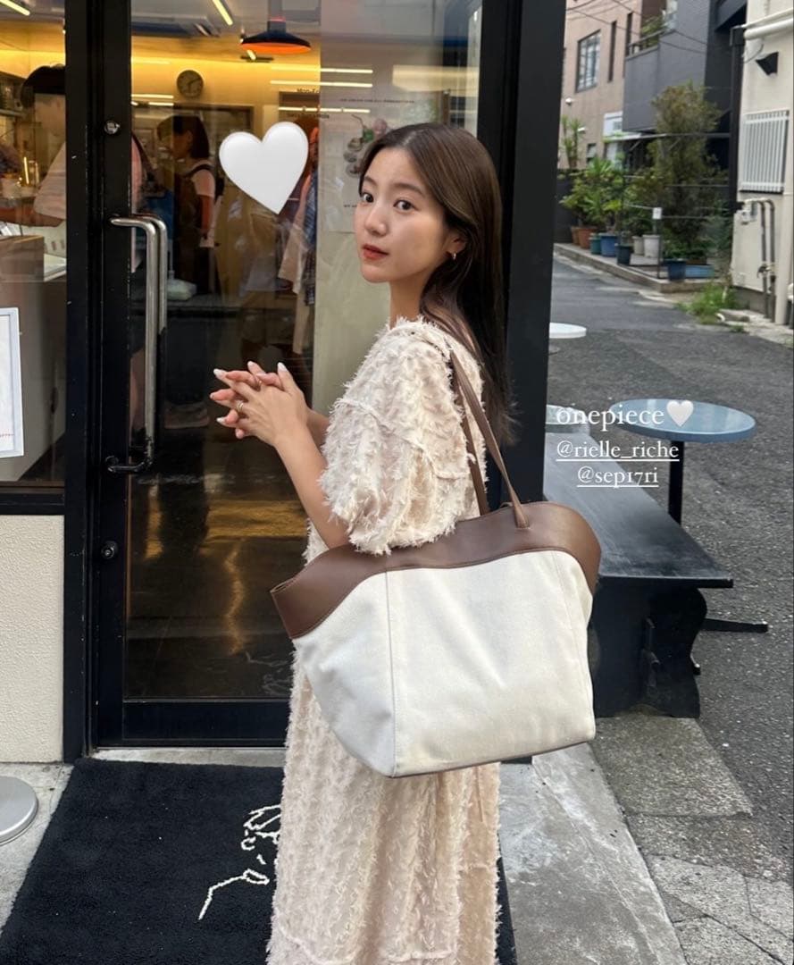 apart by lowrys yui コラボバッグ