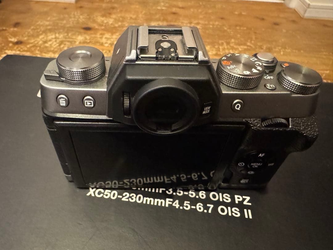 美品 FUJIFILM X-T100 シルバー Wレンズ 箱付