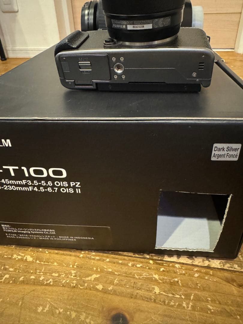 美品 FUJIFILM X-T100 シルバー Wレンズ 箱付