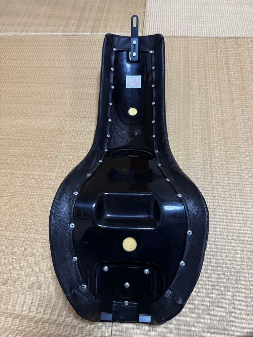 コブラシート　ドラッグスター250専用 スタッド付タックロールシート