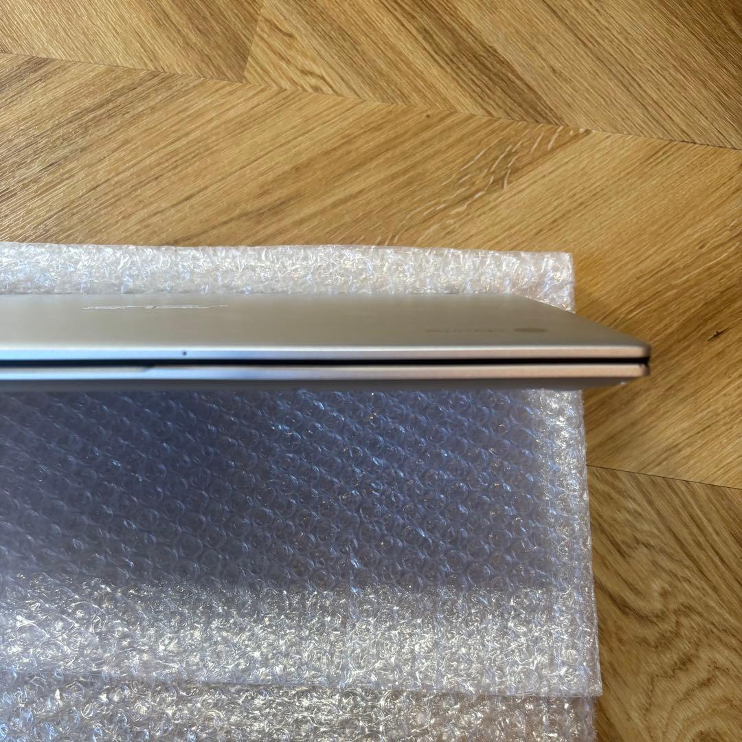 【極美品】ASUS Chromebook 本体 ACアダプター付き 人気モデル