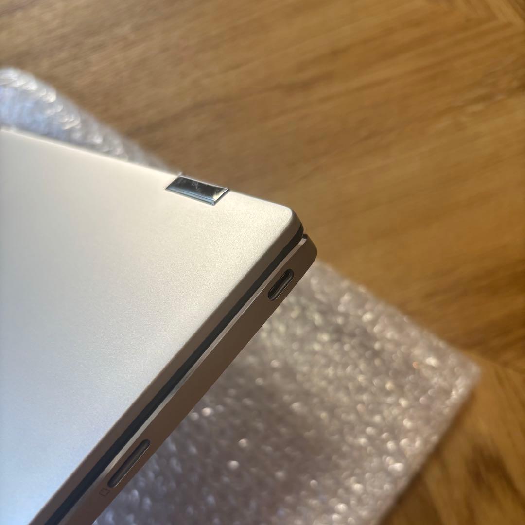 【極美品】ASUS Chromebook 本体 ACアダプター付き 人気モデル