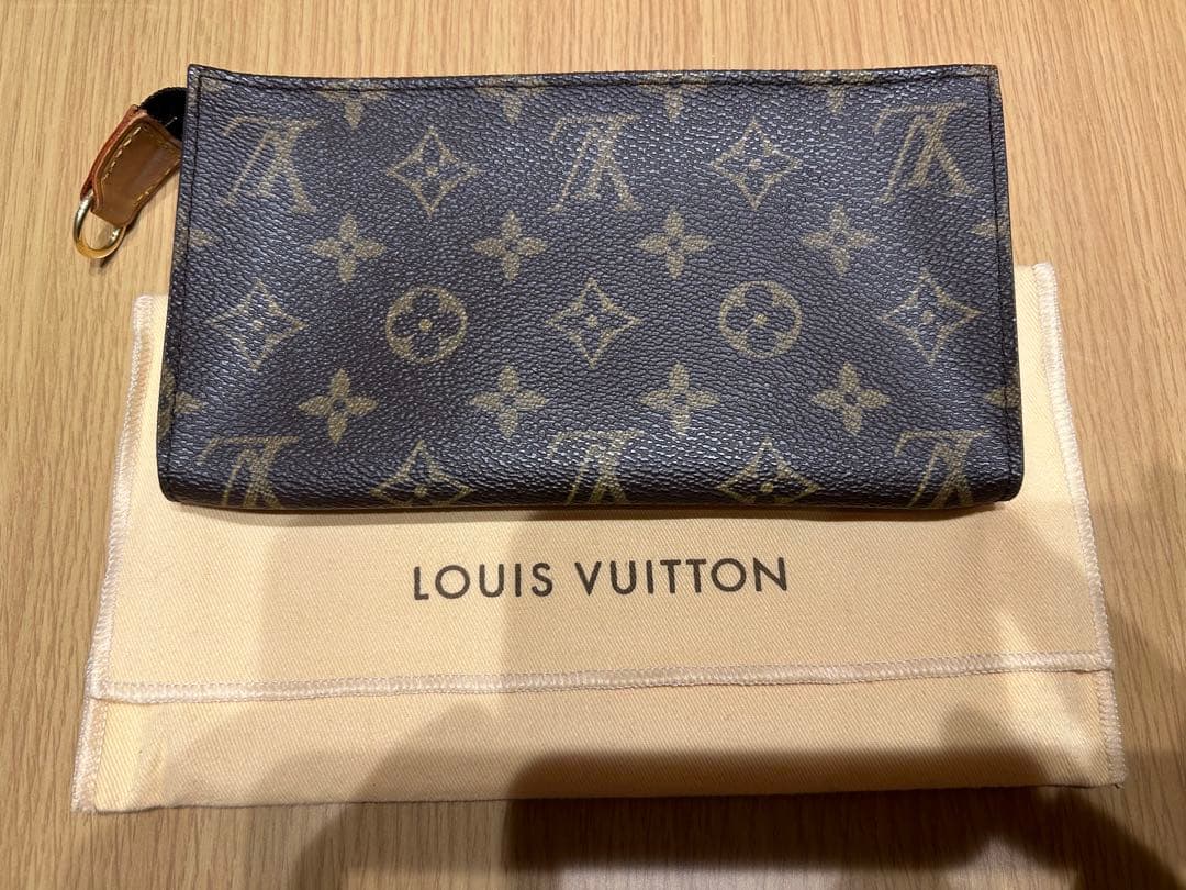 Louis Vuitton モノグラムポーチ 保存袋付き
