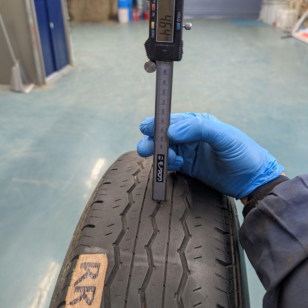 ハイエース200系 アルミホイールタイヤセット 15インチ