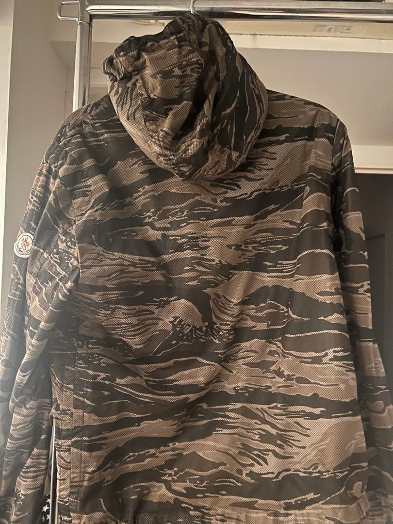 も*ス様 MONCLER 迷彩柄 フード付きリバーシブルジャケット サイズ0 美