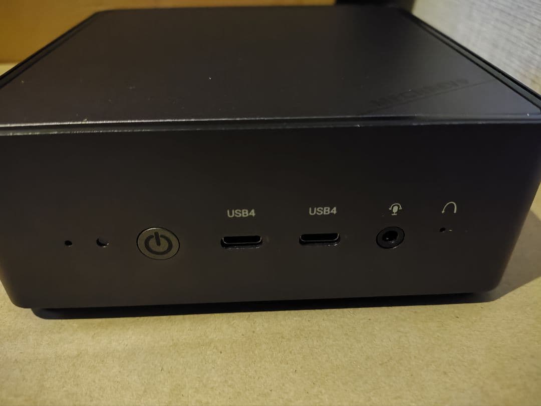 MECHREVO ミニPC 7840h 32G+1TB+256GB