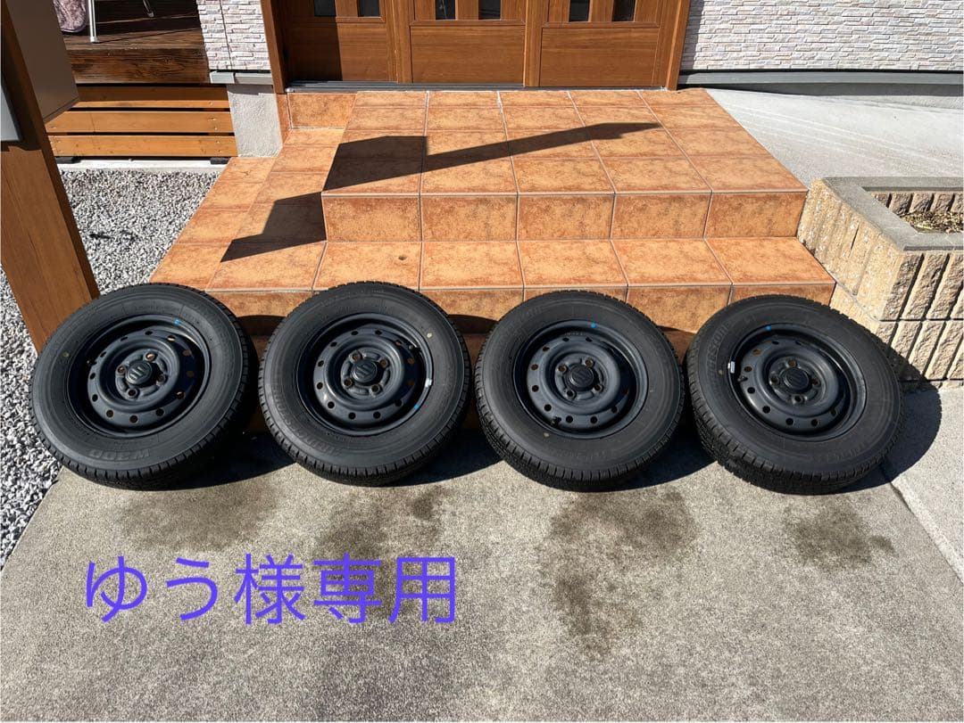 【ゆう】スタッドレスタイヤ(スズキ純正ホイール) 145/80R12