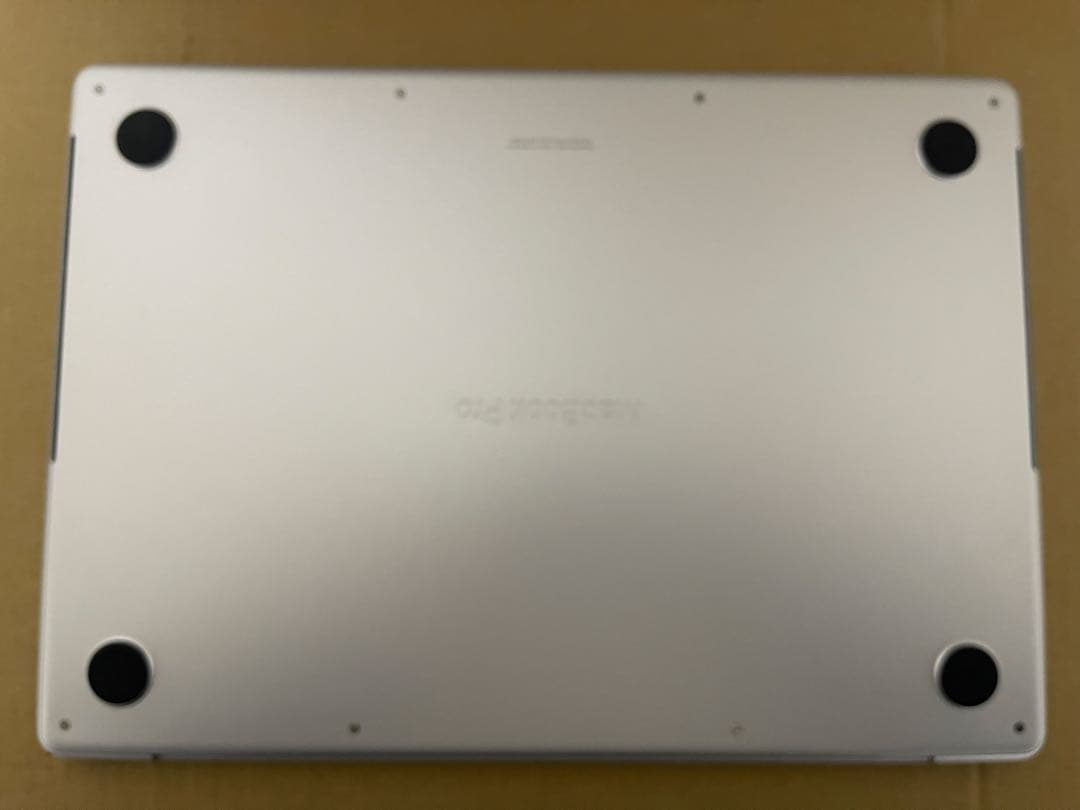 現行モデルMacBookPro14インチ M4/16GB/512G 100%