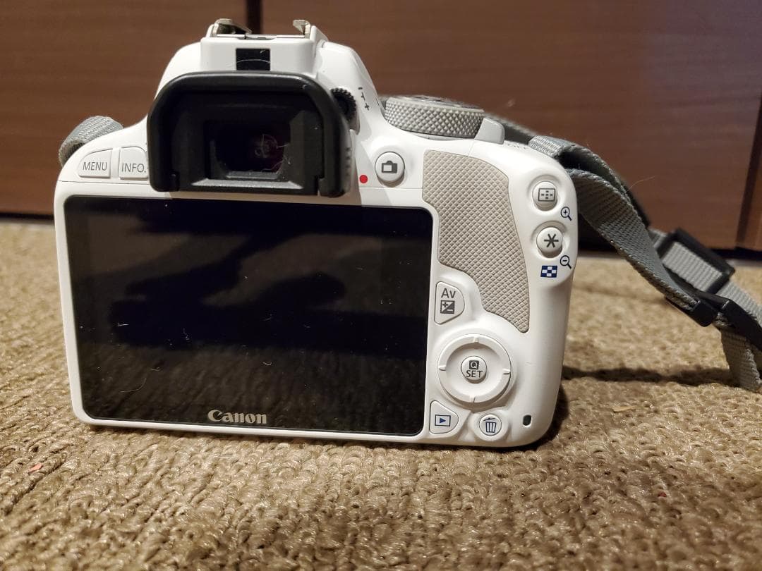 【CANON】キヤノン EOS kiss X7 ホワイト レンズキット